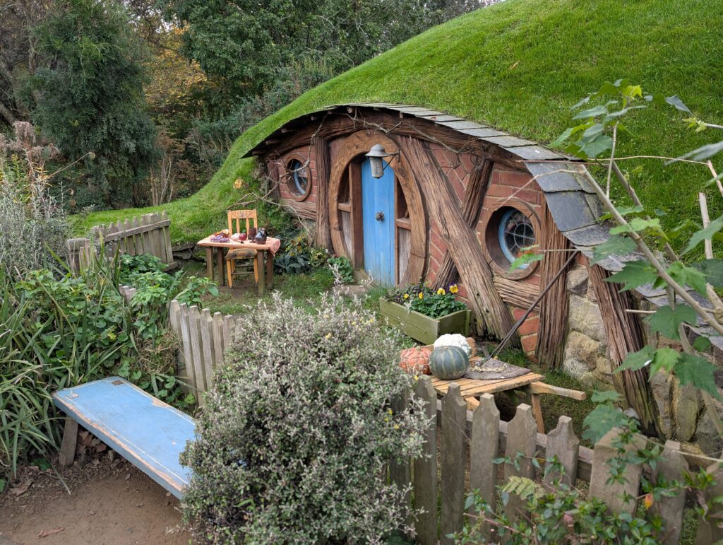 Hobbit's House